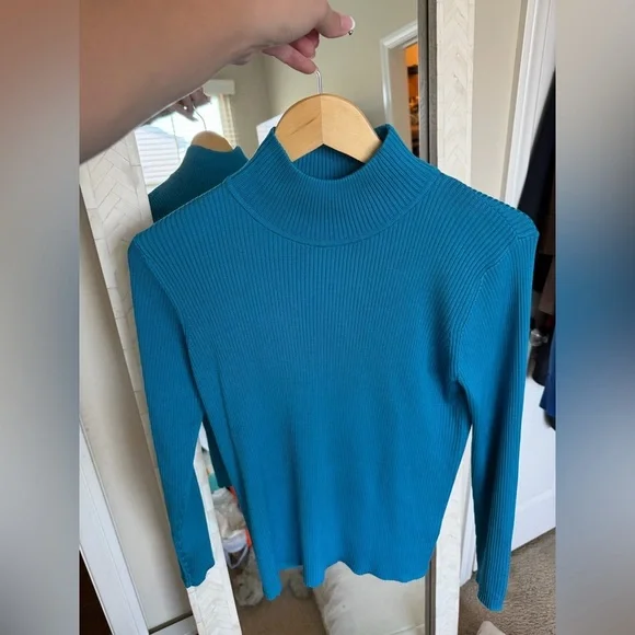 Nordstrom 100% Silk Teal Ribbed Knit Top - Picture 3 of 7